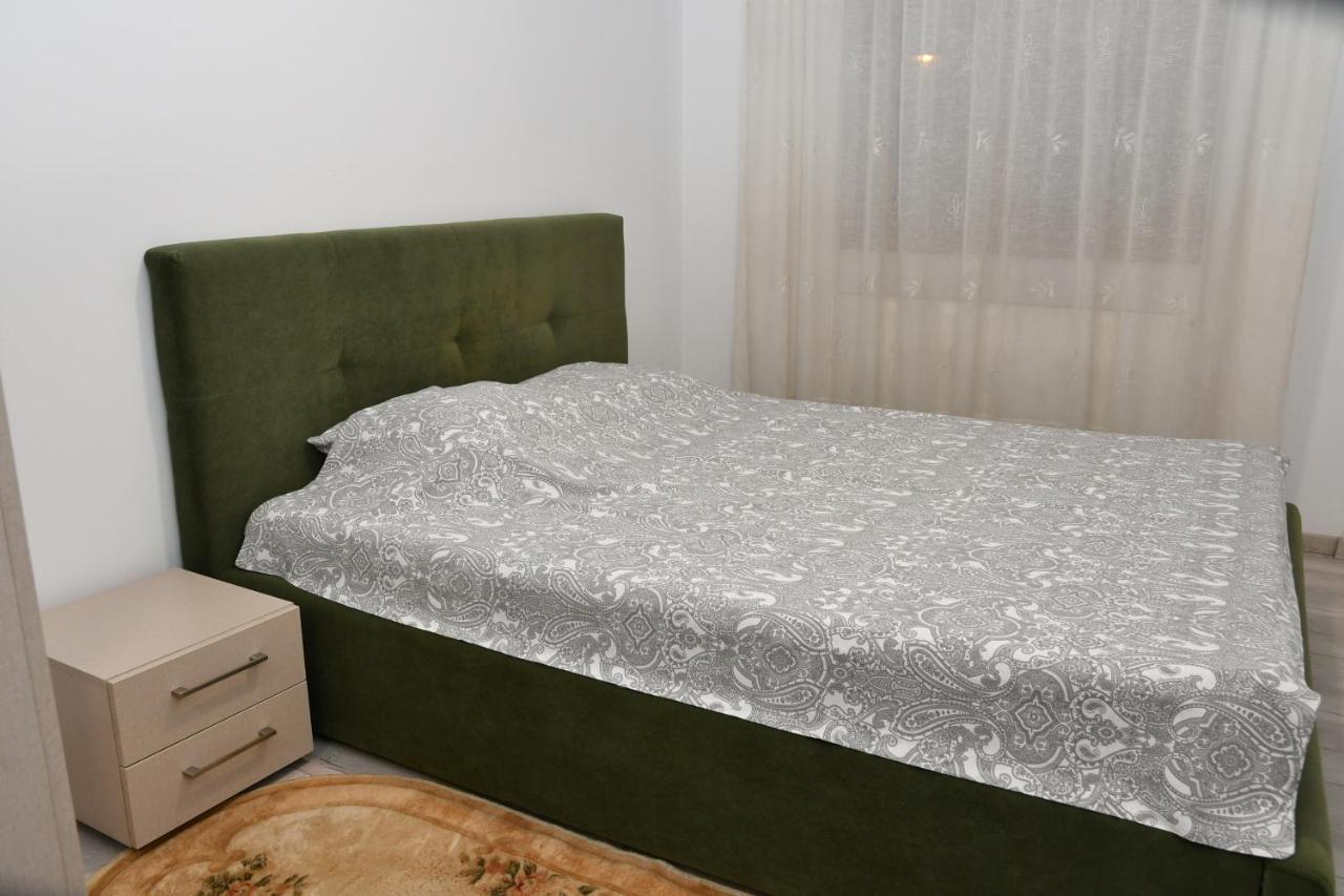 Toporasi Apartament Craiova Exterior foto