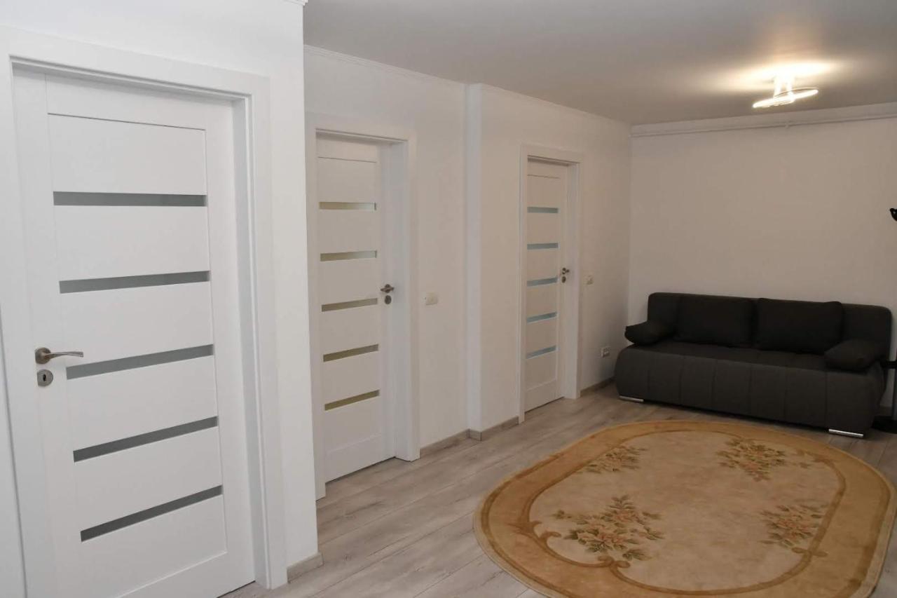Toporasi Apartament Craiova Exterior foto